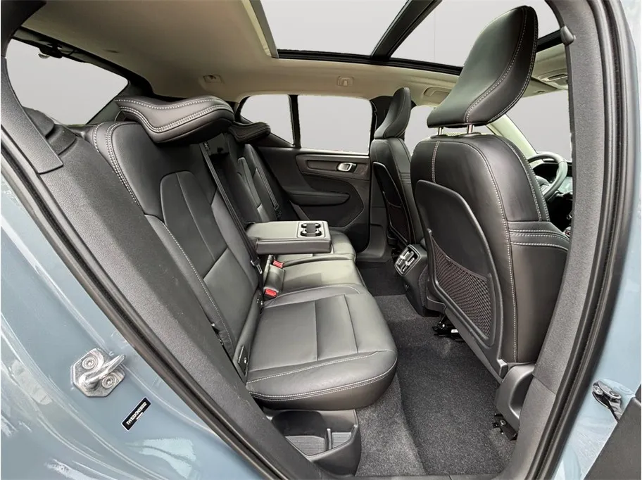 Volvo XC40 photo 42