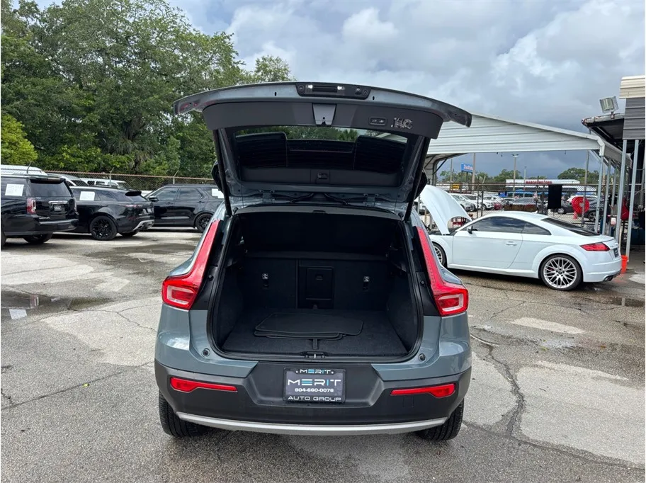 Volvo XC40 photo 47