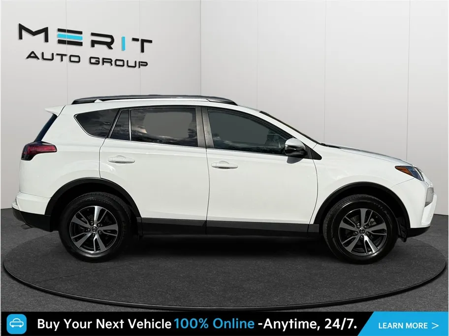 Toyota RAV4 photo 10