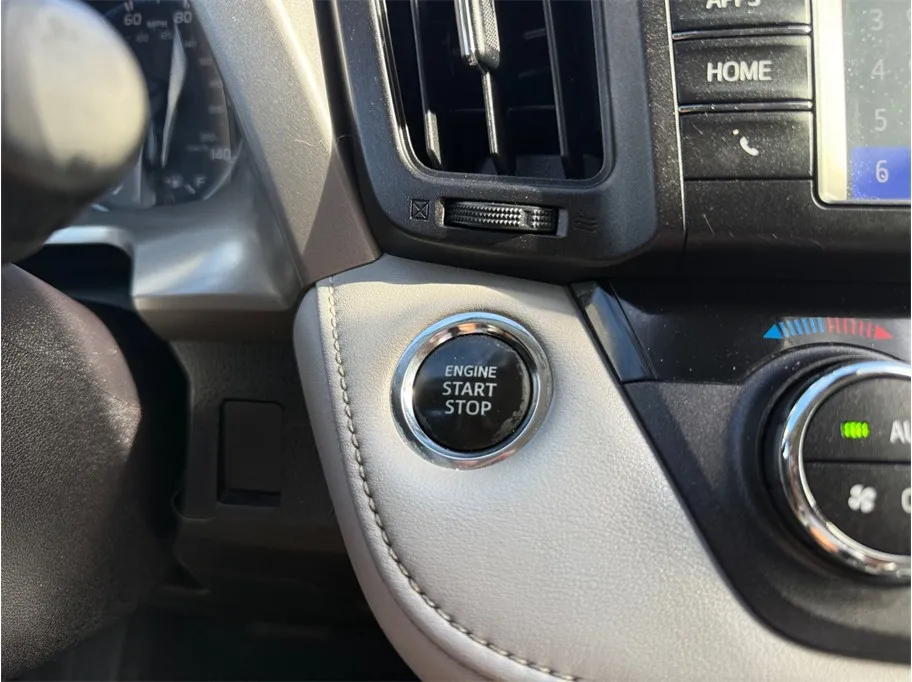 Toyota RAV4 photo 26