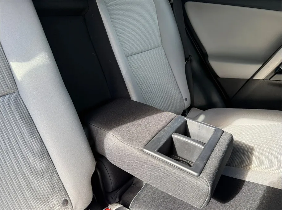 Toyota RAV4 photo 36