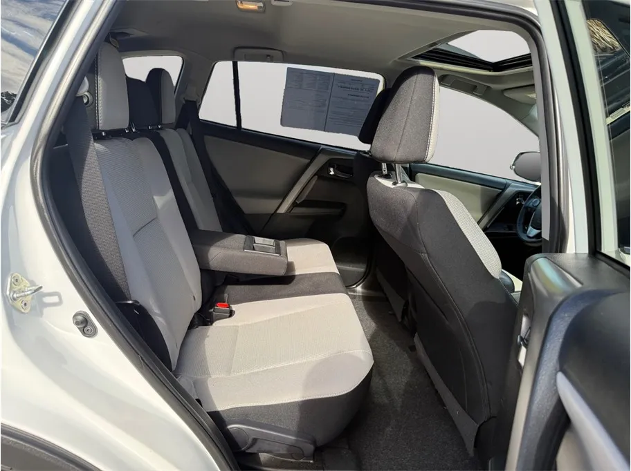 Toyota RAV4 photo 37