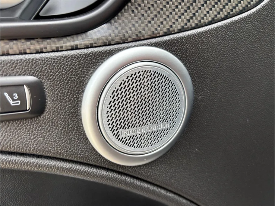 Alfa Romeo Stelvio photo 25