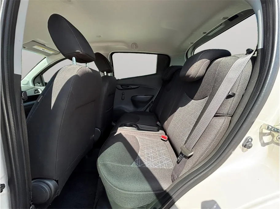 Chevrolet Spark photo 29