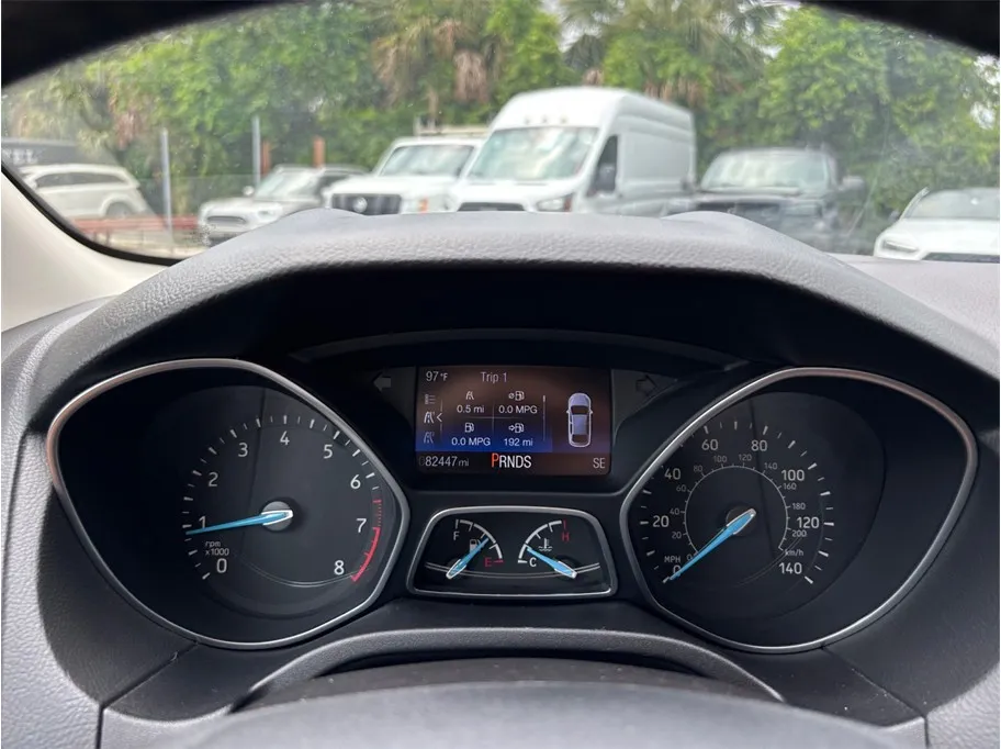 Ford Focus photo 15