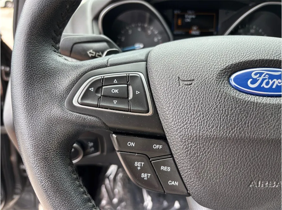 Ford Focus photo 17