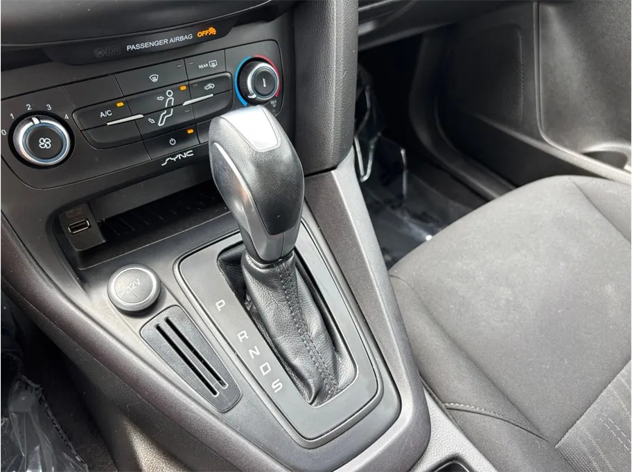 Ford Focus photo 24
