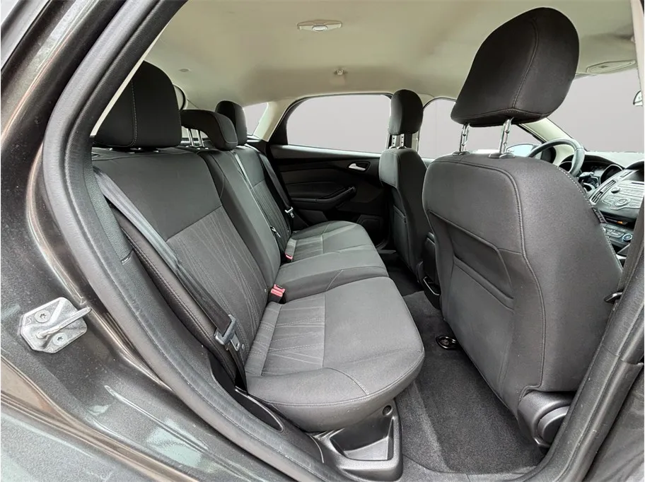 Ford Focus photo 27
