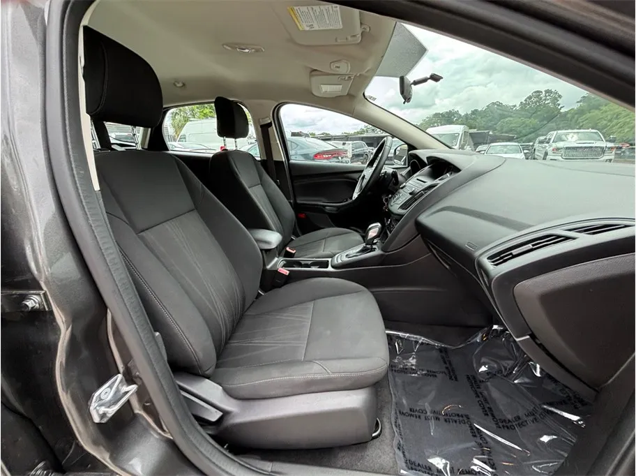 Ford Focus photo 28
