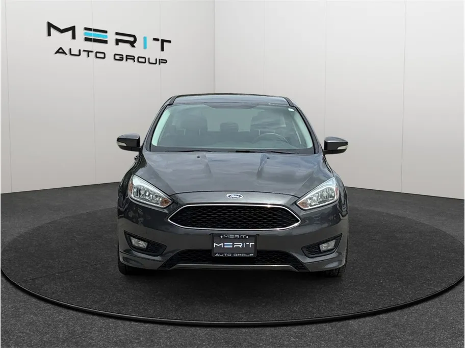 Ford Focus photo 3