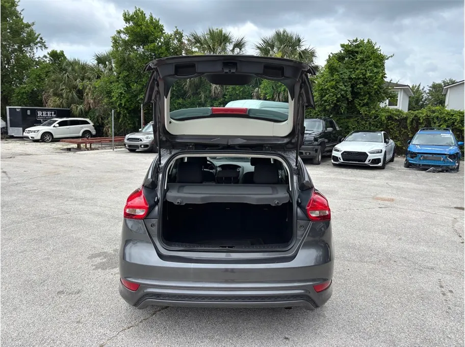 Ford Focus photo 30