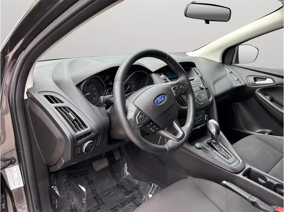 Ford Focus photo 6
