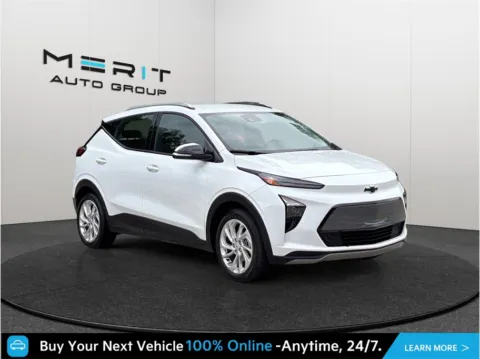 White 2023 Chevrolet Bolt EUV LT Hatchback 4D for sale in Jacksonville, FL