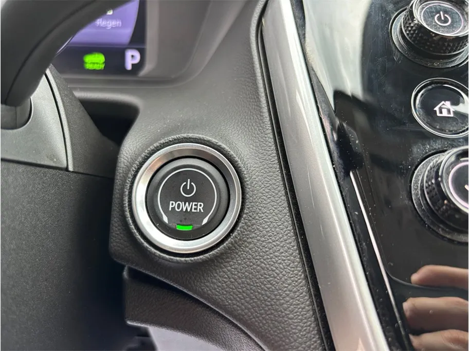 Chevrolet Bolt EUV photo 23