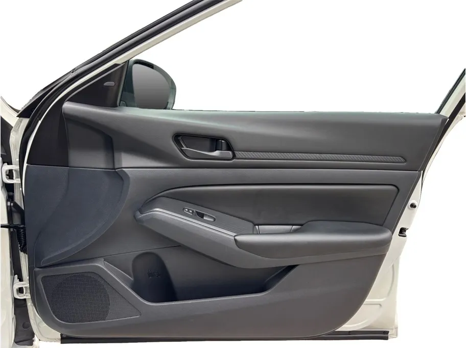 Nissan Altima photo 36