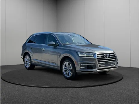 Gray 2018 Audi Q7 3.0T Premium Plus Sport Utility 4D for sale in Jacksonville, FL
