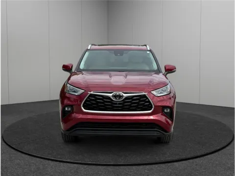 Another view of 2020 Toyota Highlander Limited Sport Utility 4D for sale in Jacksonville, FL at Merit Auto Group Lem Turner