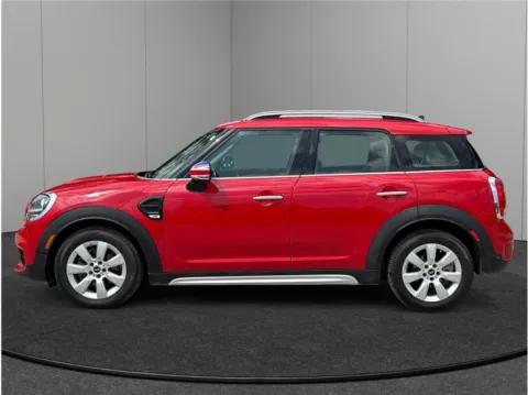 More photos of 2019 MINI Countryman Cooper Hatchback 4D at Merit Auto Group Lem Turner, FL