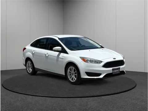 White 2017 Ford Focus SE Sedan 4D for sale in Jacksonville, FL