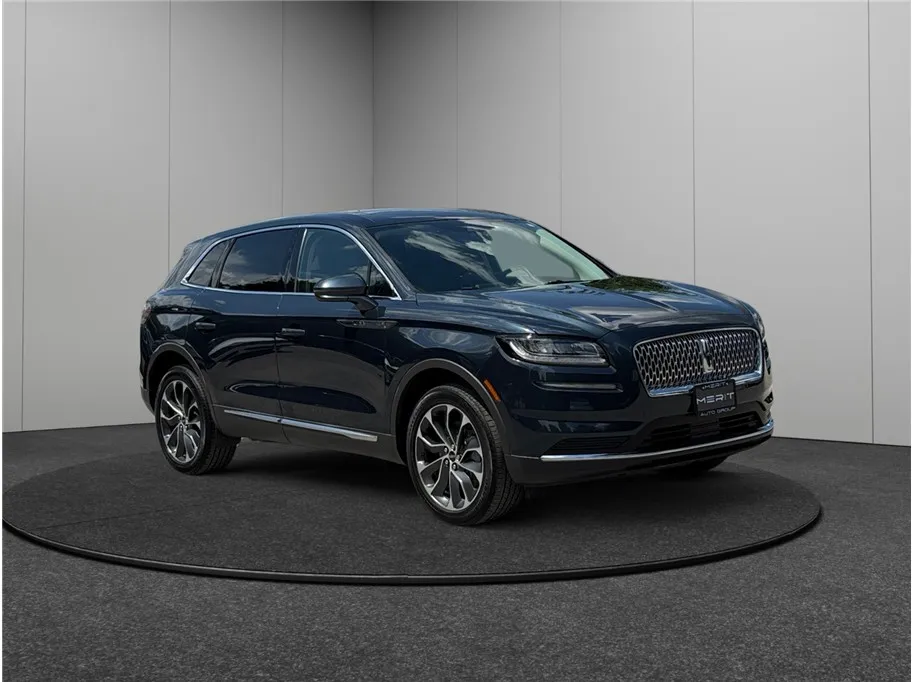 Blue 2021 Lincoln Nautilus Reserve Sport Utility 4D for sale in Jacksonville, FL