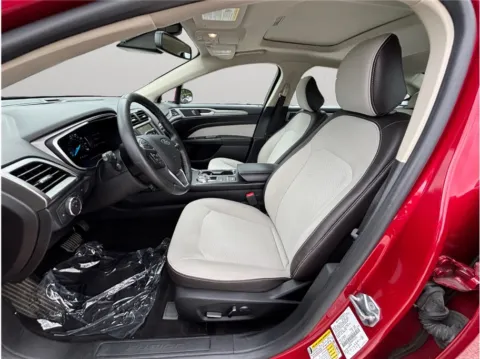 Photos of 2020 Ford Fusion SE Sedan 4D for sale in Jacksonville, FL at Merit Auto Group Lem Turner