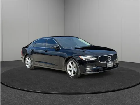 Black 2018 Volvo S90 T5 Momentum Sedan 4D for sale in Jacksonville, FL