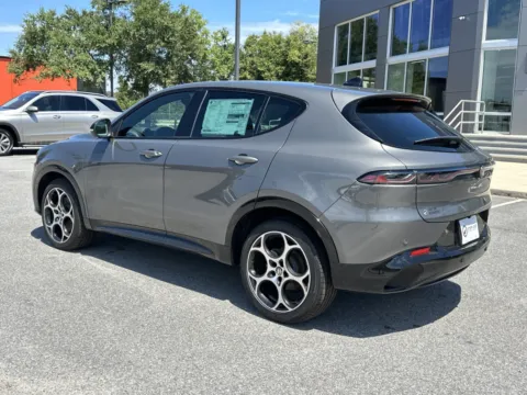 More photos of 2025 Alfa Romeo Tonale at Step One Alfa Romeo Pensacola, FL