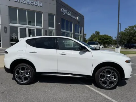 More photos of 2025 Alfa Romeo Tonale at Step One Alfa Romeo Pensacola, FL