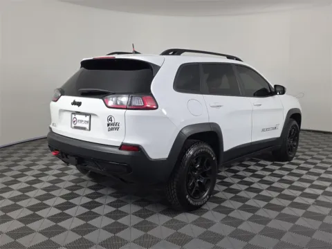 More photos of 2022 Jeep Cherokee X at Step One Cadillac GMC Fort Walton Beach, FL