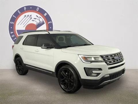 White 2017 Ford Explorer XLT for sale in Fort Walton Beach, FL