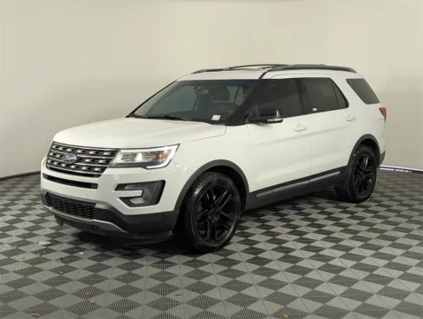 More photos of 2017 Ford Explorer XLT at Step One Cadillac GMC Fort Walton Beach, FL