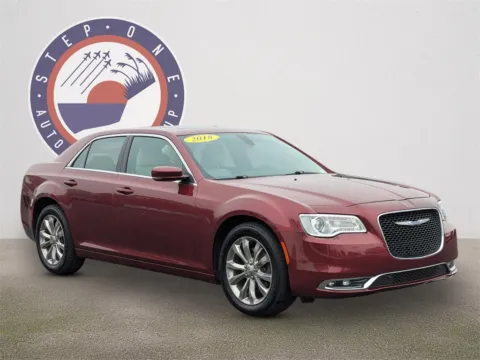 Red 2018 Chrysler 300 Touring for sale in Fort Walton Beach, FL