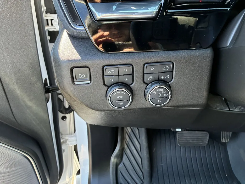 2024 Chevrolet Silverado 1500 High Country - Photo 19