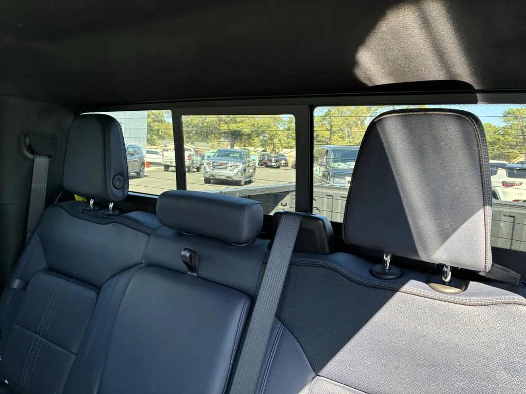 2024 Chevrolet Silverado 1500 High Country - Photo 28