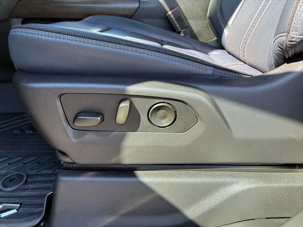 2024 Chevrolet Silverado 1500 High Country - Photo 12