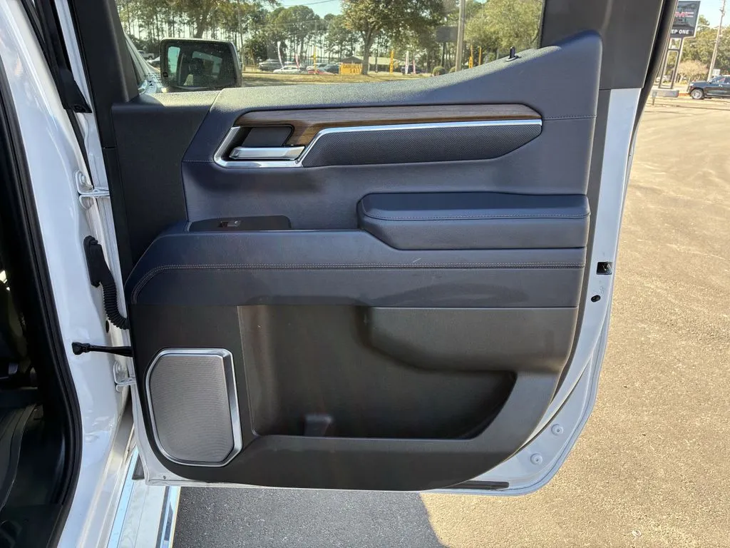 2024 Chevrolet Silverado 1500 High Country - Photo 29