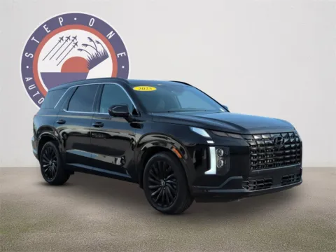 Photos of 2025 Hyundai Palisade Calligraphy Night Edition for sale in Fort Walton Beach, FL at Step One Cadillac GMC Fort Walton Beach