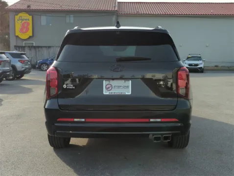 More photos of 2025 Hyundai Palisade Calligraphy Night Edition at Step One Cadillac GMC Fort Walton Beach, FL