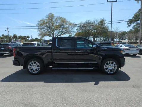 Another view of 2022 Chevrolet Silverado 1500 High Country for sale in Fort Walton Beach, FL at Step One Cadillac GMC Fort Walton Beach
