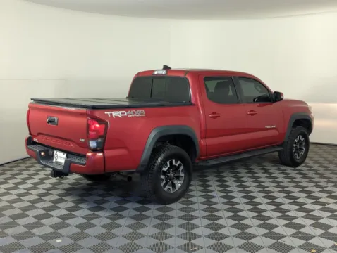 More photos of 2019 Toyota Tacoma TRD Off-Road at Step One Cadillac GMC Fort Walton Beach, FL