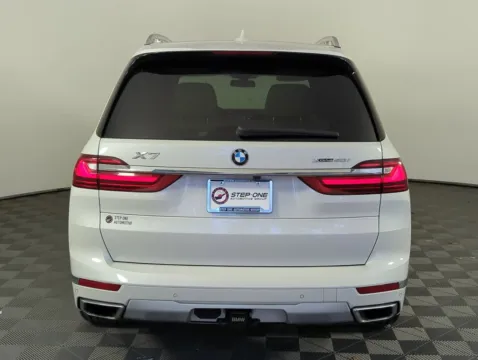 More photos of 2022 BMW X7 xDrive40i at Step One Cadillac GMC Fort Walton Beach, FL