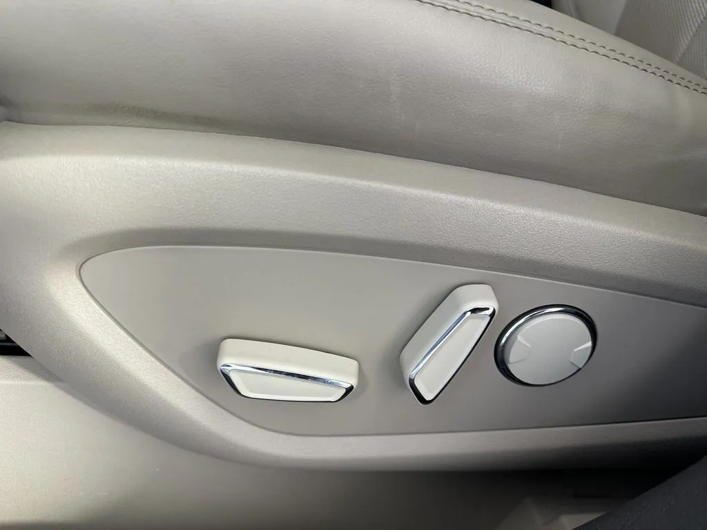 2022 Lincoln Nautilus Reserve - Photo 14