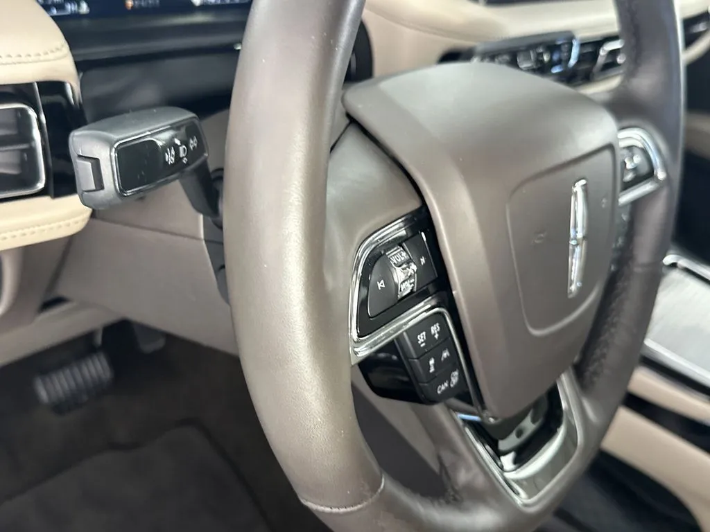 2022 Lincoln Nautilus Reserve - Photo 19