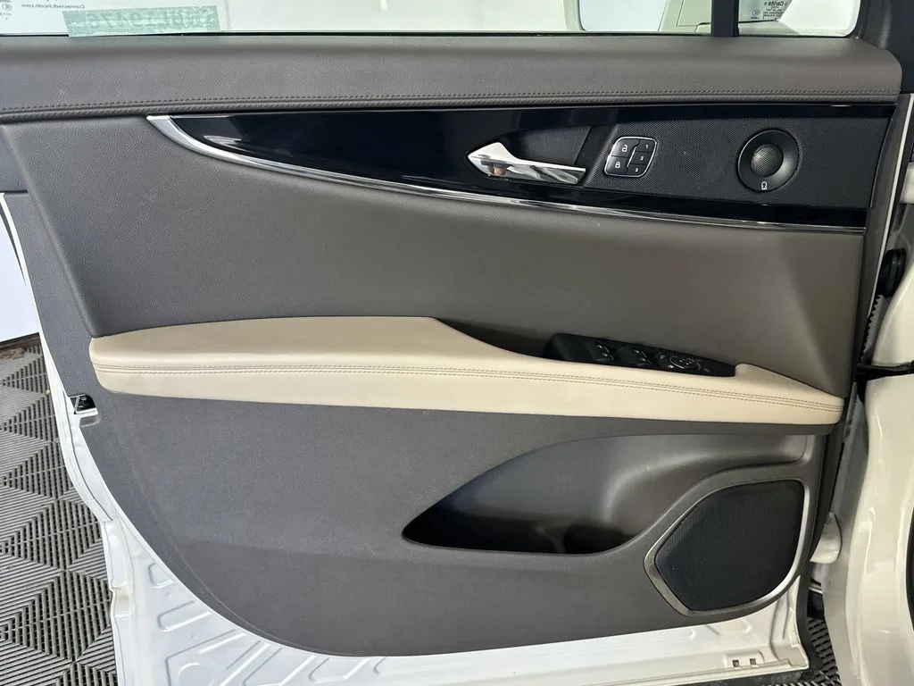 2022 Lincoln Nautilus Reserve - Photo 10