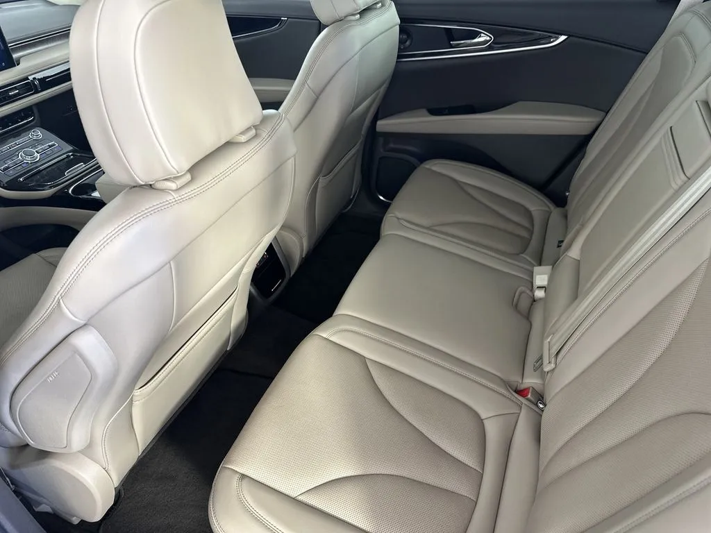 2022 Lincoln Nautilus Reserve - Photo 29