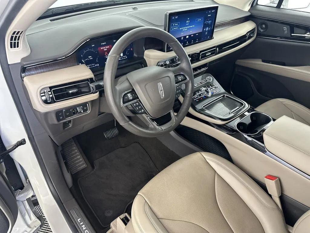 2022 Lincoln Nautilus Reserve - Photo 12