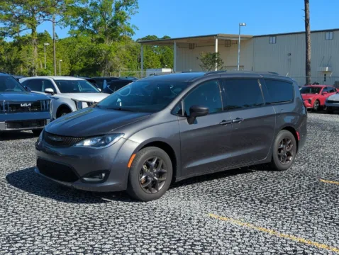 Unknown 2019 Chrysler Pacifica Touring L for sale in Fort Walton Beach, FL