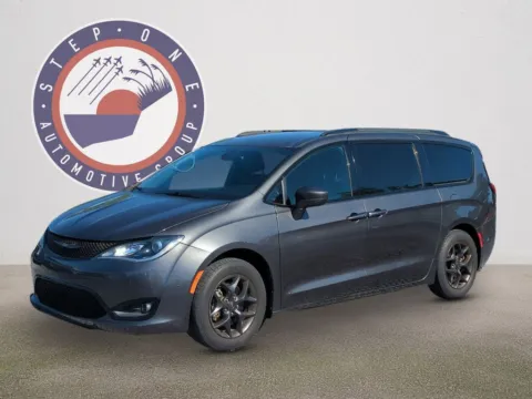 Unknown 2019 Chrysler Pacifica Touring L for sale in Fort Walton Beach, FL
