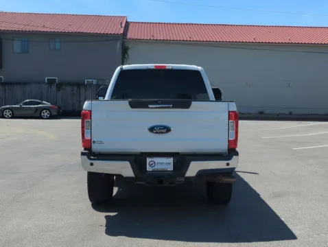 More photos of 2018 Ford F-250SD Lariat at Step One Cadillac GMC Fort Walton Beach, FL
