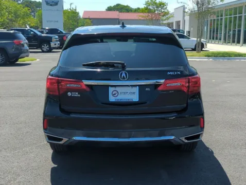More photos of 2017 Acura MDX 3.5L at Step One Cadillac GMC Fort Walton Beach, FL